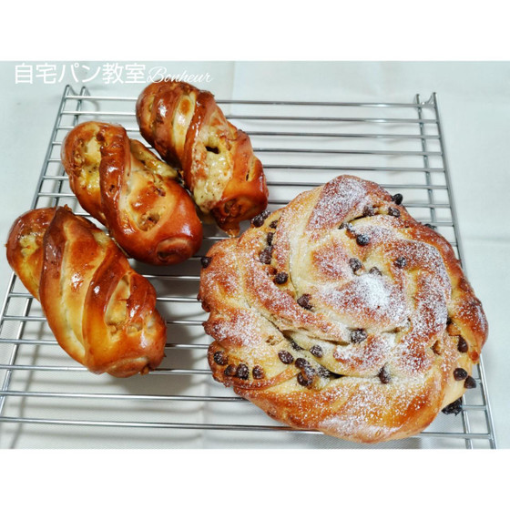 手ごねでパン作り