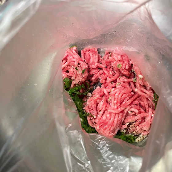 簡単な材料をポリ袋に入れて作るので簡単！