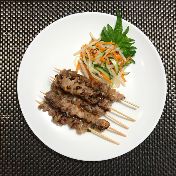 ベトナム風豚肉の串焼き
