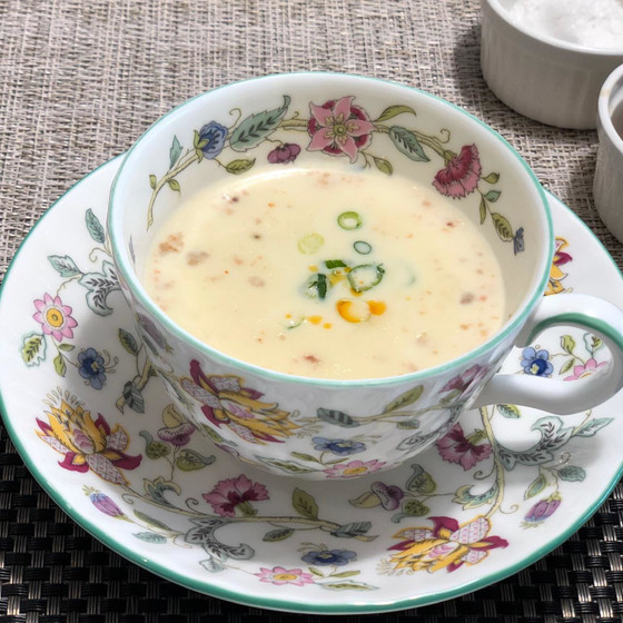 豆乳を温めるだけなのにトッピングでとっても美味しくなり