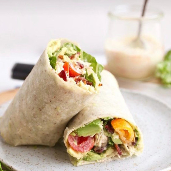 グルテンフリーのトルティーヤ3種で食べる野菜サンド