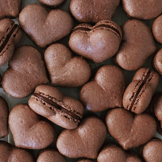 チョコレートのマカロン