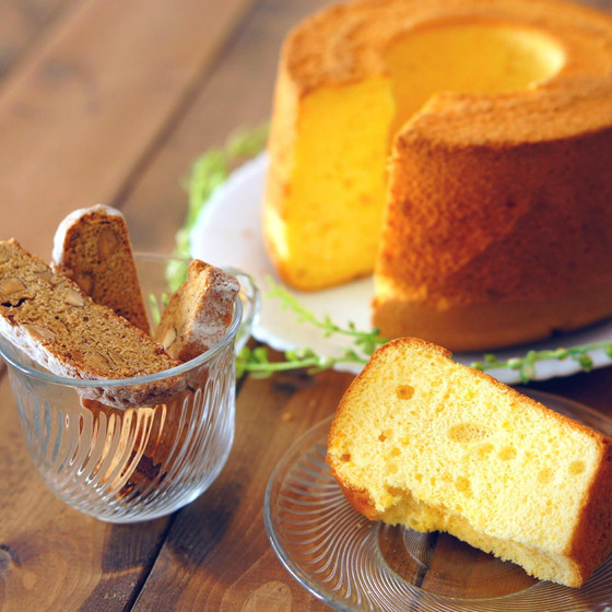春を先どり！オレンジシフォンケーキとアーモンドのビスコッティ