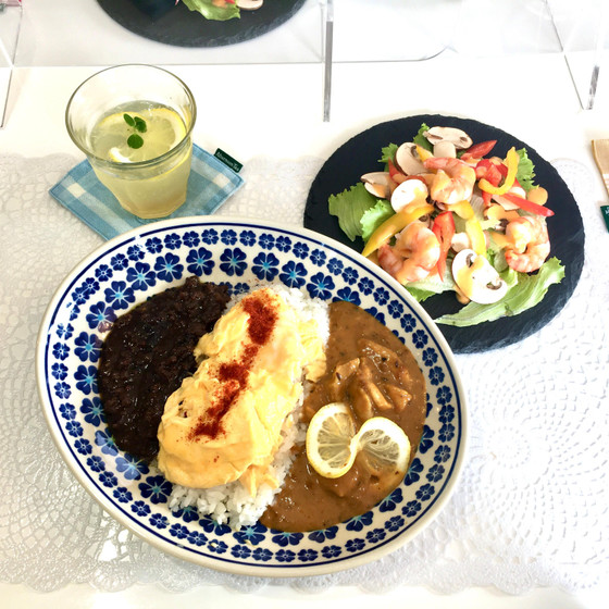 【9月限定シーメニュー】カフェ風オリジナル2色カレー
