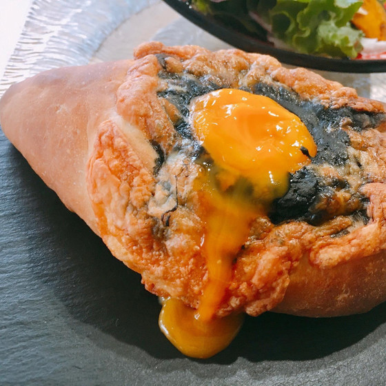 【2】とろーり卵のチーズブレッド～ハチャプリ～