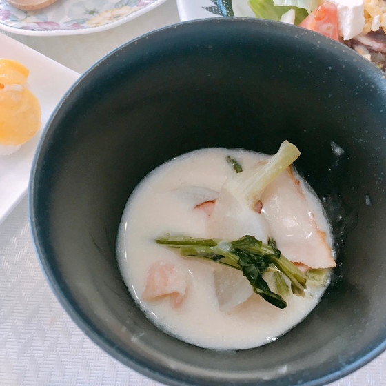 【4】かぶとベーコンの白みそ椀仕立て