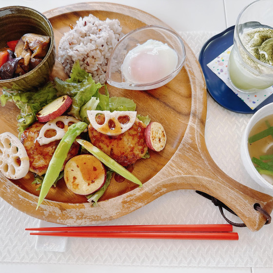 【9月後半限定シーメニュー】つくね照り焼きでカフェ風「和ンプレート」