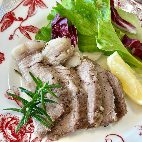 豚肉の塩釜焼き