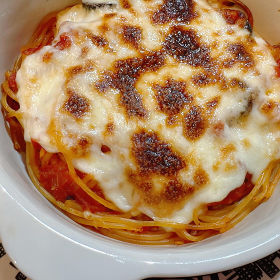 【1】ガーリックトマトの溶岩パスタ