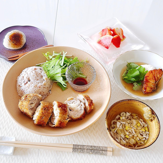 【1月後半限定シーメニュー】出汁でいただくチーズミルフィーユかつ＆カフェオレ大福