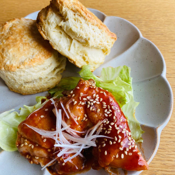 絶品ホットビスケット＆甘旨チキン