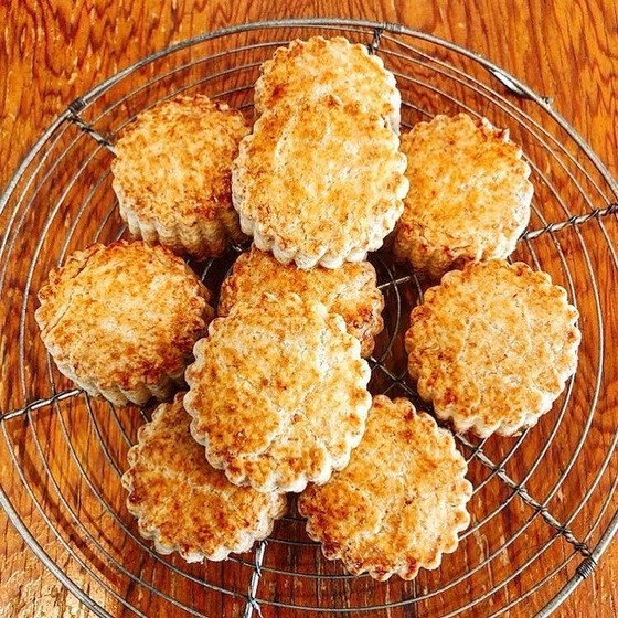 お菓子作り初心者の為の発酵バター香る味わい深い「スコーン」