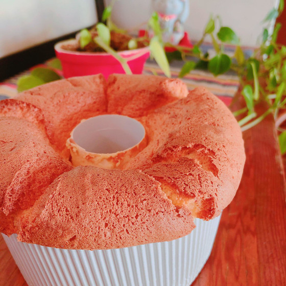 ふんわり&しっとり、幸せを感じる、大好きな「シフォンケーキ」作りやすいプレーンの味わいで