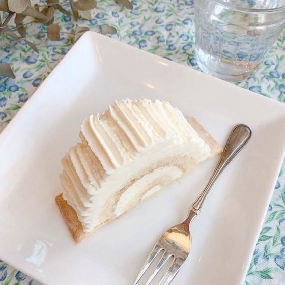 夏に爽やか、レモンと生クリームの「レモンのビュッシュ」
