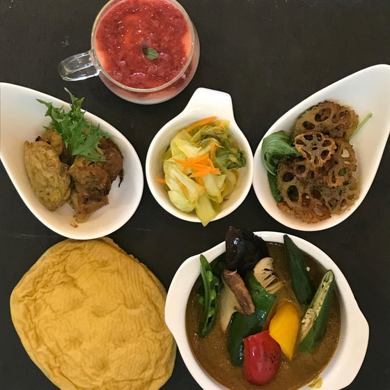 糖質オフ『もっちりナン＆野菜カレー他』