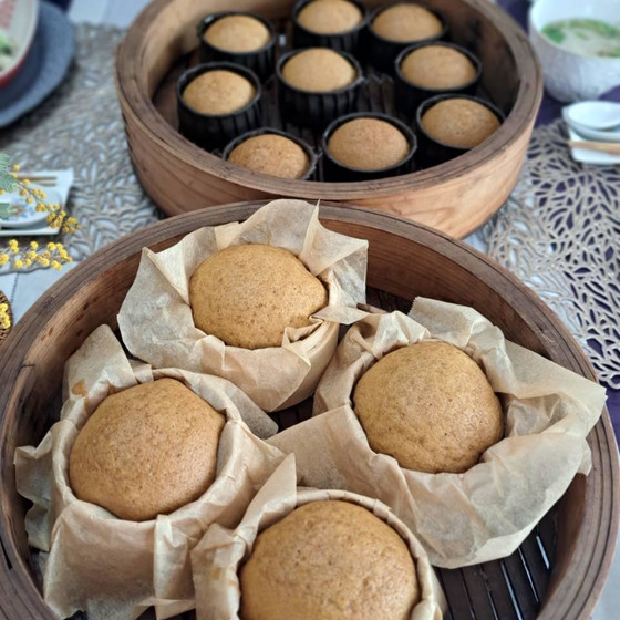 マーラーカオ（2種）・酒讓焼餅・ごまプリン（中華菓子）