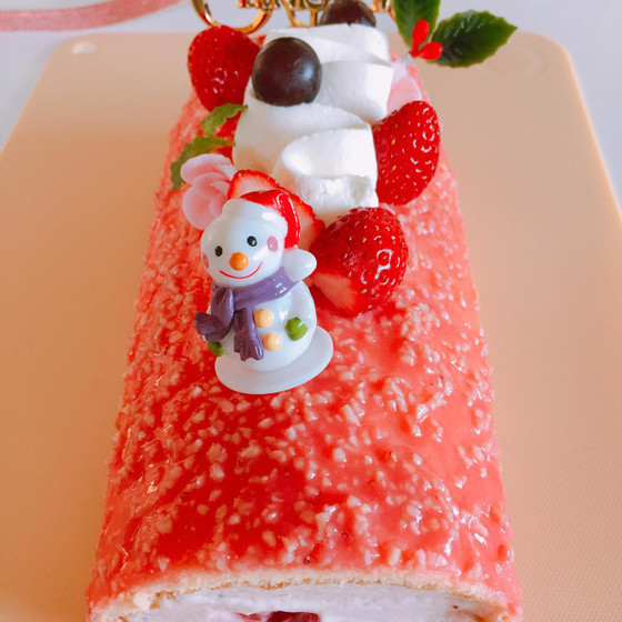 ブッシュ・ド・ノエル苺ムース🍓クリスマスケーキ