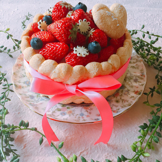 苺とヨーグルトのシャルロット🍓