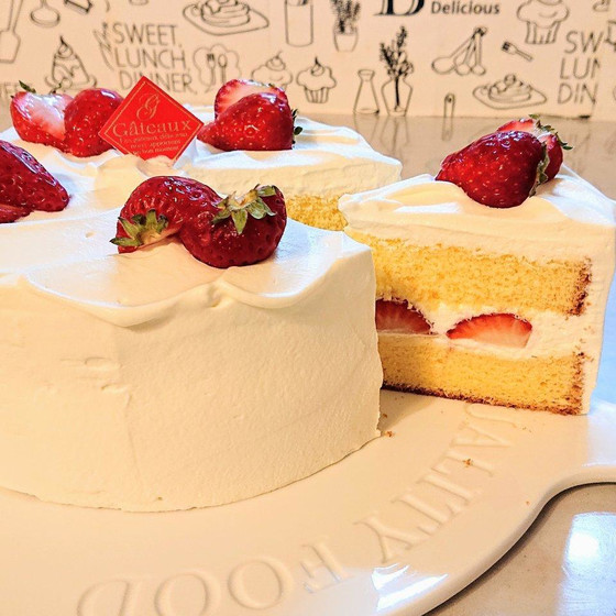 苺のショートケーキ（15㌢丸型）