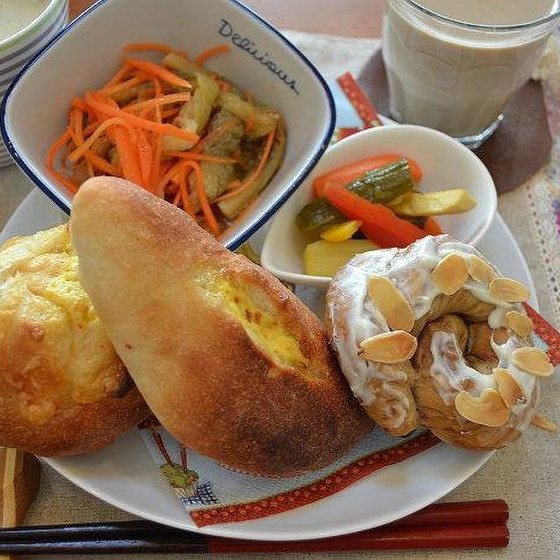 ・ツナフランス×3・明太ポテトフランス×3・カフェロール×6