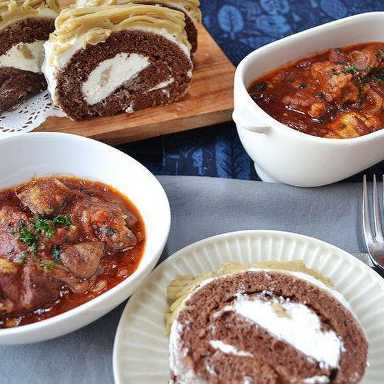 和栗モンブランのショコラロールケーキ＆豚バラ肉のトマト煮込み