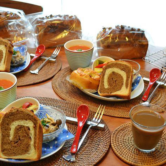 ・うずまきカレー・カフェローフナッツ