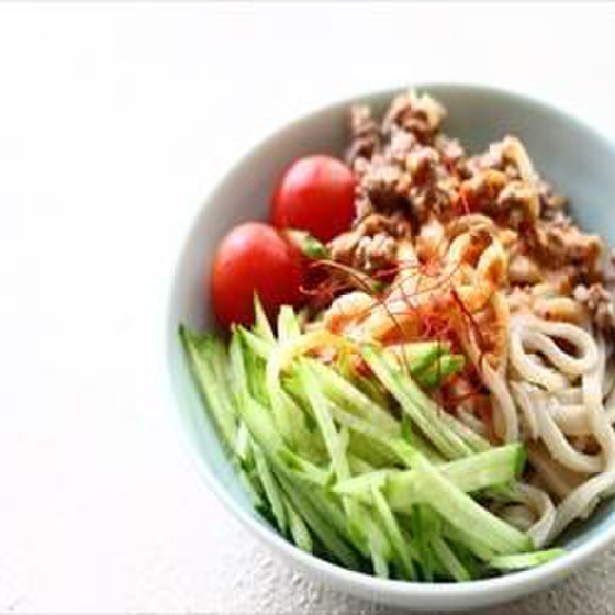 不老長寿のセサミンパワー！ 白ごまタップリ汁なし担々麺