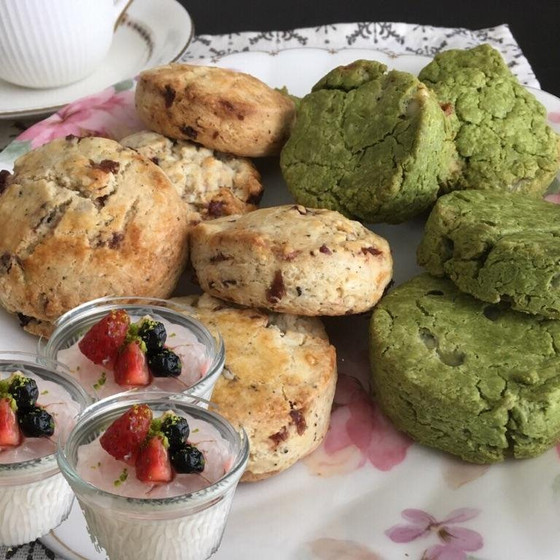 豆乳で作るスコーン２種　　＆　　苺のムース