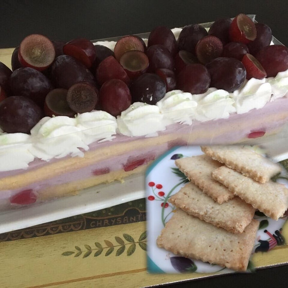 葡萄🍇ムースケーキ  &  ココナッツシュクレ
