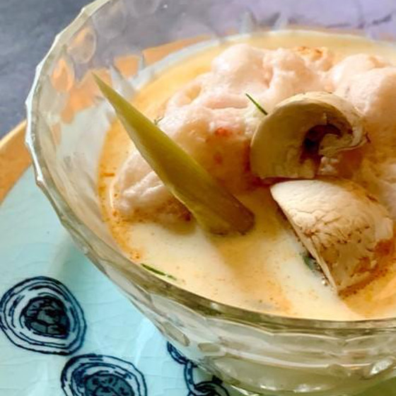 夏のつめたいトムヤムクンとしその葉で作る本格的ガパオ風炒め