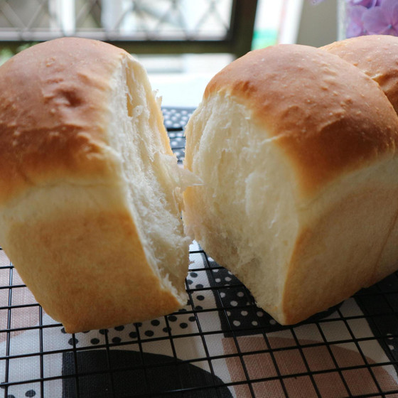 しっとりもちもち食感の絶品「湯種食パン」