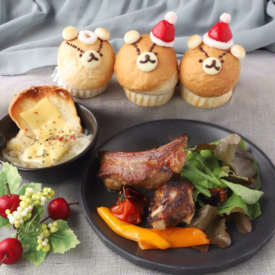 クリスマスくまサンタぱん＆サンタ帽＆スペアリブ＆オニオングラ