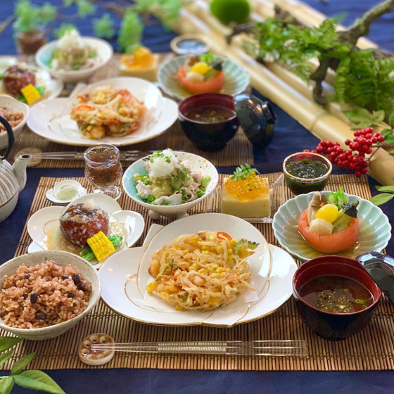 サクサクの分厚いかき揚げと夏の和食
