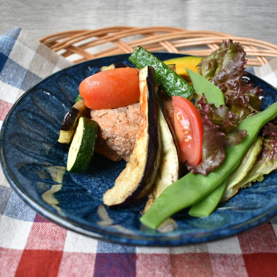 【おうちごはん】2021年9月肉々しいハンバーグと秋のサラダ