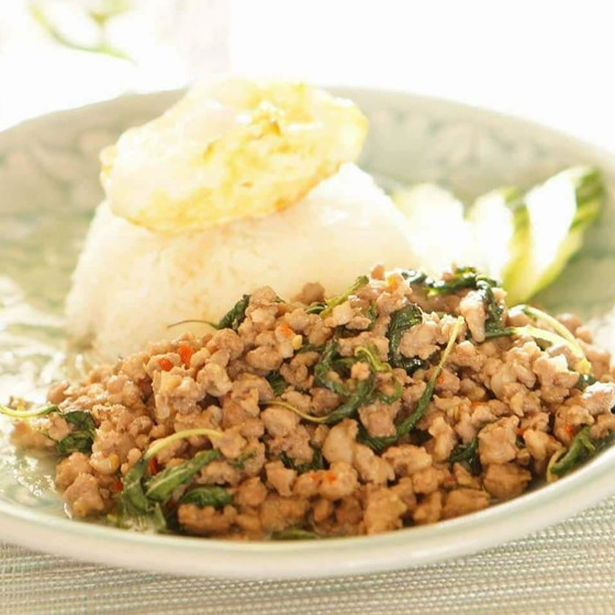 本当に美味しく作れる本格タイ料理。ガパオ炒めとソムタム。