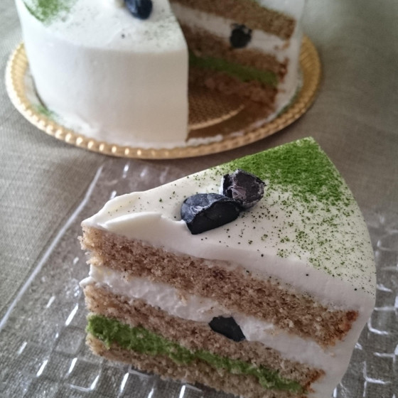 ほうじ茶と抹茶のケーキ