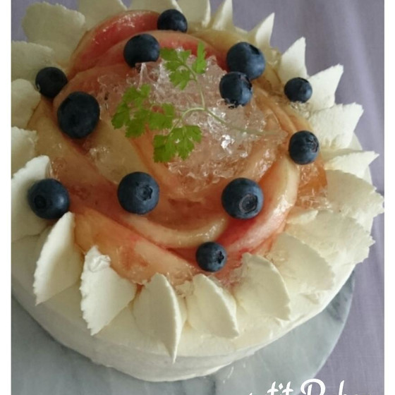 桃と紅茶のショートケーキ