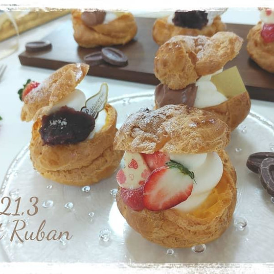 シュークリーム3種(いちご・チョコ・塩あずき）