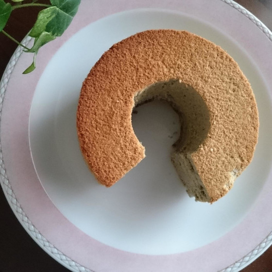 しっとり♪ふわふわごまのシフォンケーキ