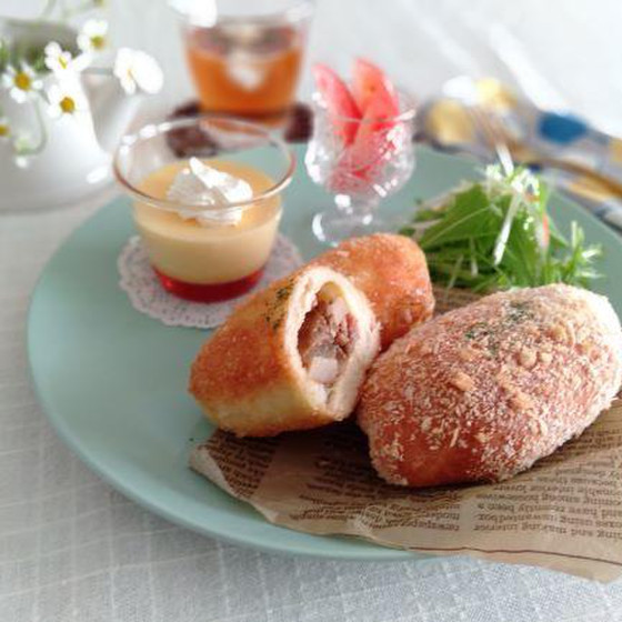 【おうちカフェ】ふたつのカレーパンとバニラ香るプリン
