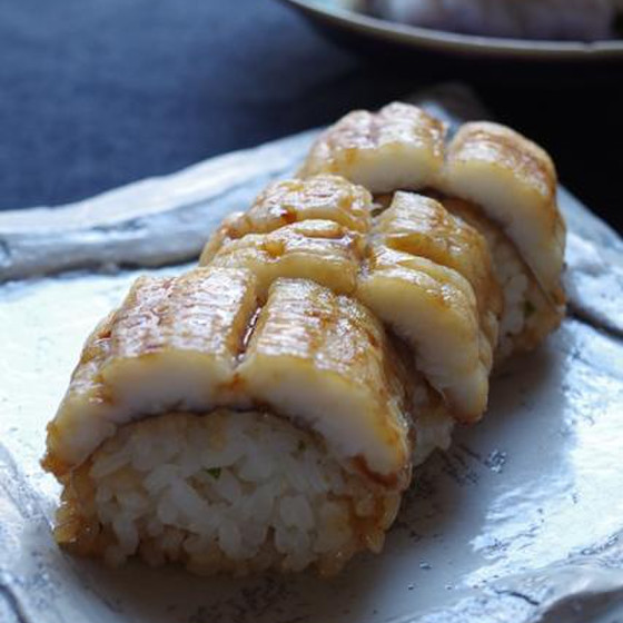 鱧の箱寿司