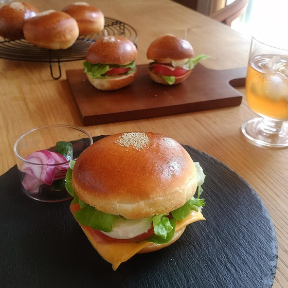 バーガーバンズとフライドポテト
