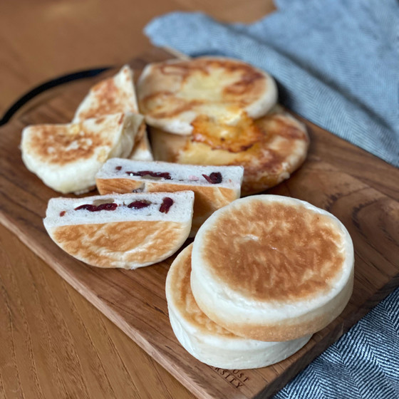 2種の平焼きチーズパン