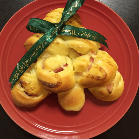 クリスマスツリーのベーコンエピ＆おもてなし料理