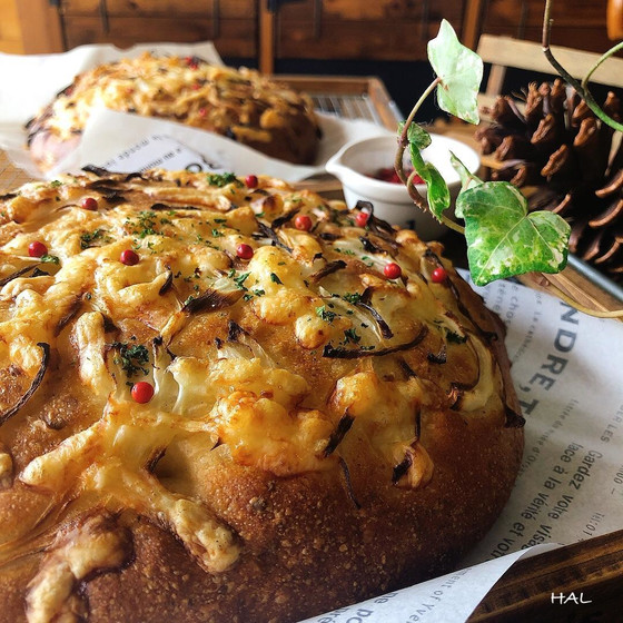 Monthly  チーズとペッパーのポテトフォカッチャ