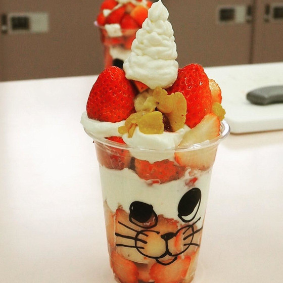 いちごパフェレッスン
