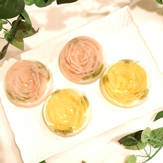 着色料不使用のフラワーゼリー