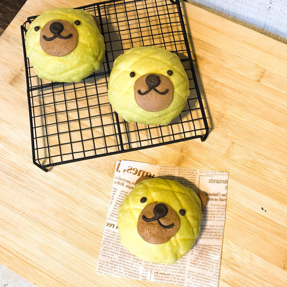 クマさんメロンパン作り
