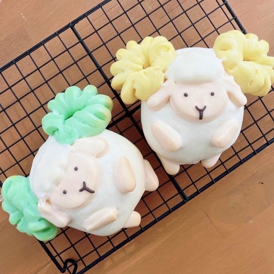 ひつじさんのウールロールパン作り（はやさか）