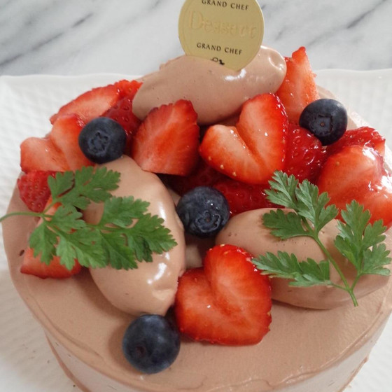 いちごのチョコレートショートケーキ